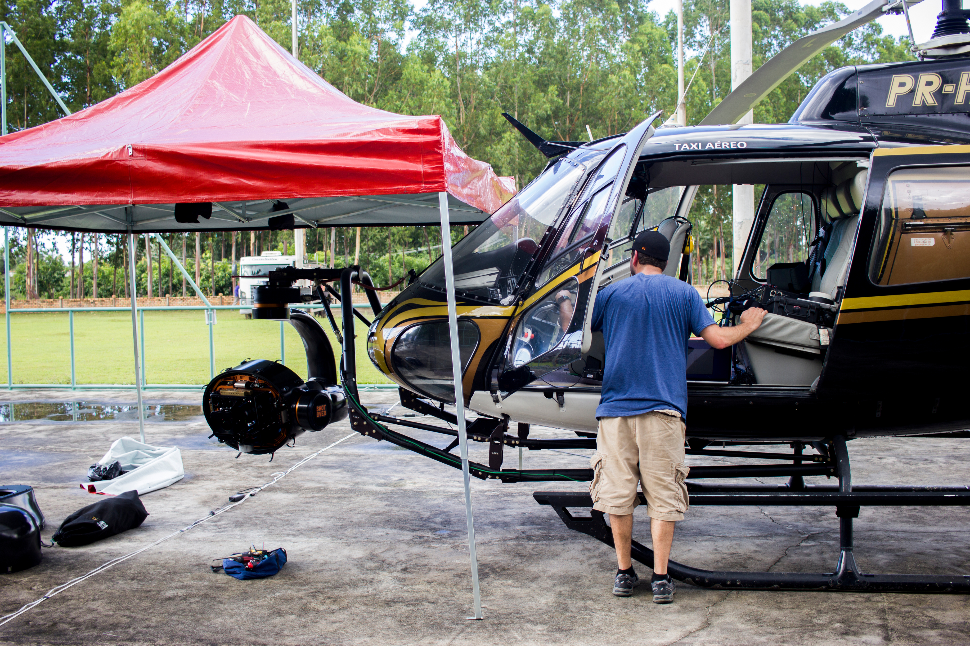 A Brazil Production Services technician sets up a Shotover system for a VFX unit shoot of Disney's Avengers: Infinity War near Lençóis Maranhenses National Park.
