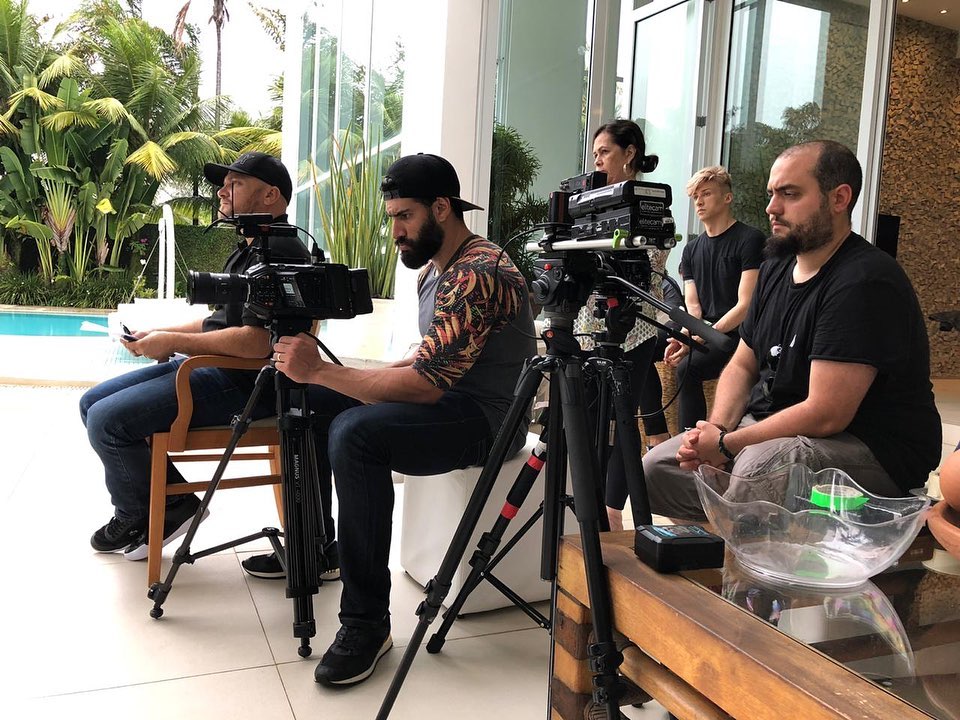 A BPS crew sets up a video interview with Xuxa Meneghel.