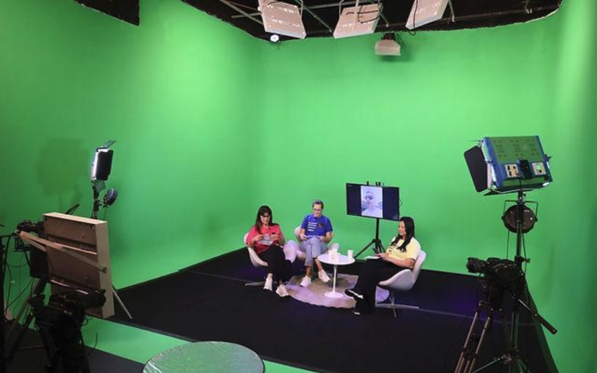 Green screen set up on a live stream transmission produced by Brazil Production Services in São Paulo.