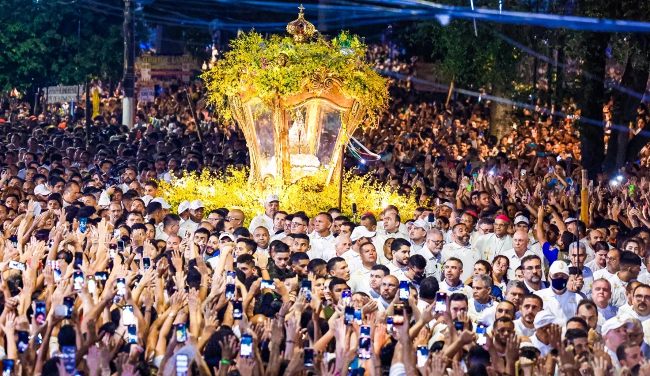 An image from te yearly catholic festivity of the Círio de Nazaré in the town of Belém, in Northern Brazil.